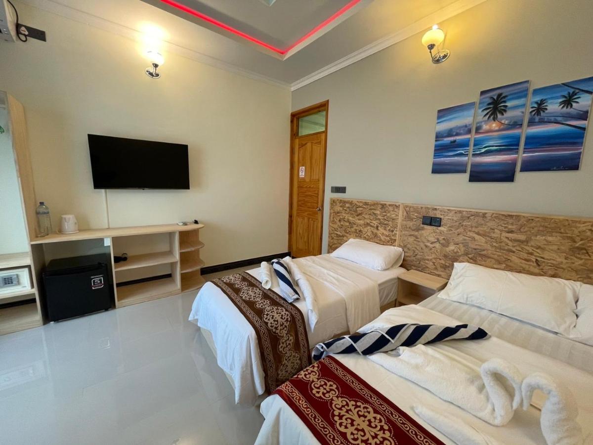 Ocean Waves Inn Gaafaru Екстер'єр фото